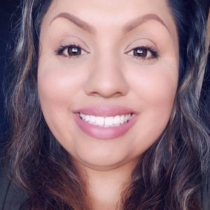 Meet your Posher, Andrea